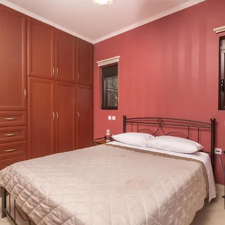 公寓 Violeta's Country Flat Mouzákion